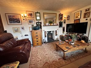 Lounge 3- click for photo gallery